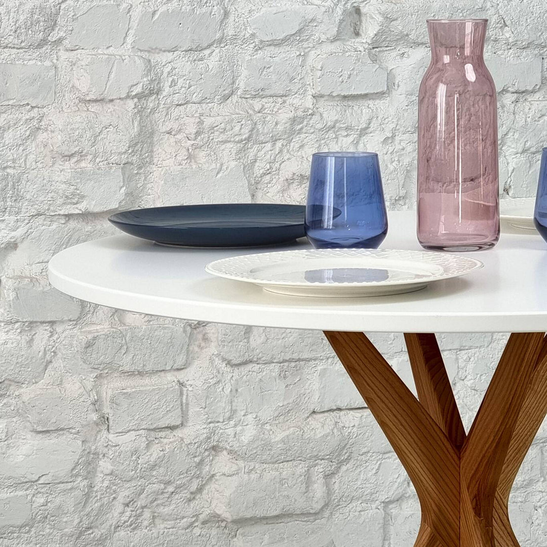 Nordisk Minimalisme: Hvilket spisebord passer bedst til den skandinaviske stil?