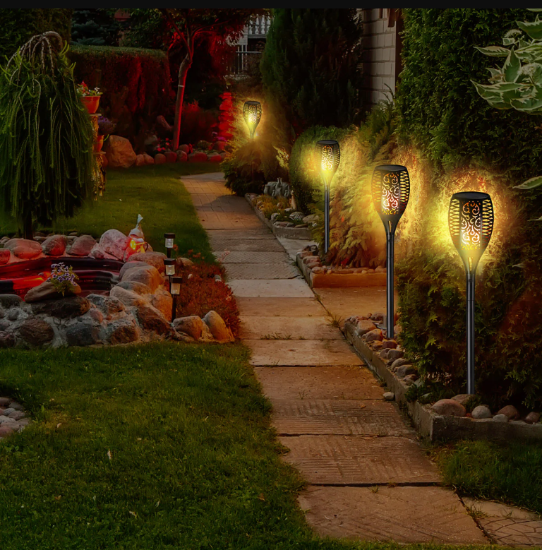 5 solcellelamper der giver haven stemning hele natten uden en eneste ledning