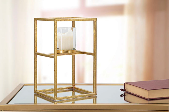 Glam lysestage i guldfarve, jern og glas – 15x15x25 cm
