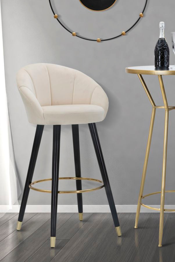 Glam barstol i cremefarve, træ – 55x56x104 cm