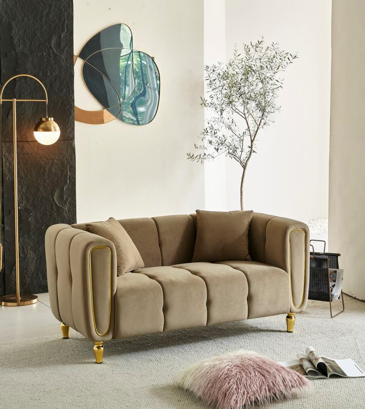 Glam 2-personers sofa med gyldne ben  – 155x81x71 cm