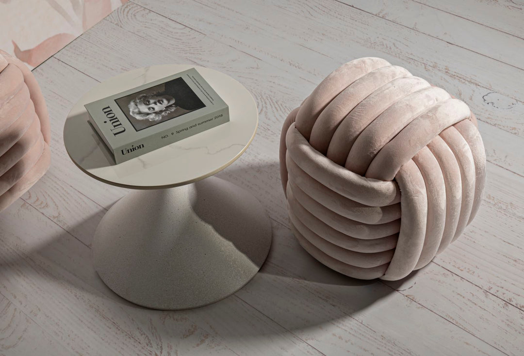 Bord i hvid, metal og keramik – 42x40 cm