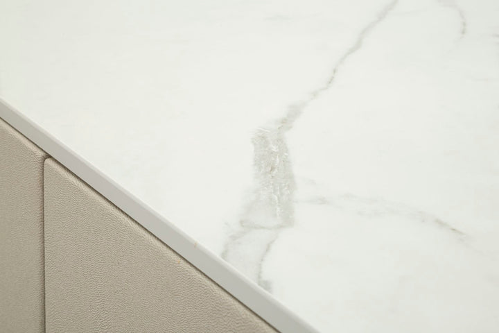 Glam kommode i guldfarve, fyrretræ, mdf og metal – 140x45x76 cm