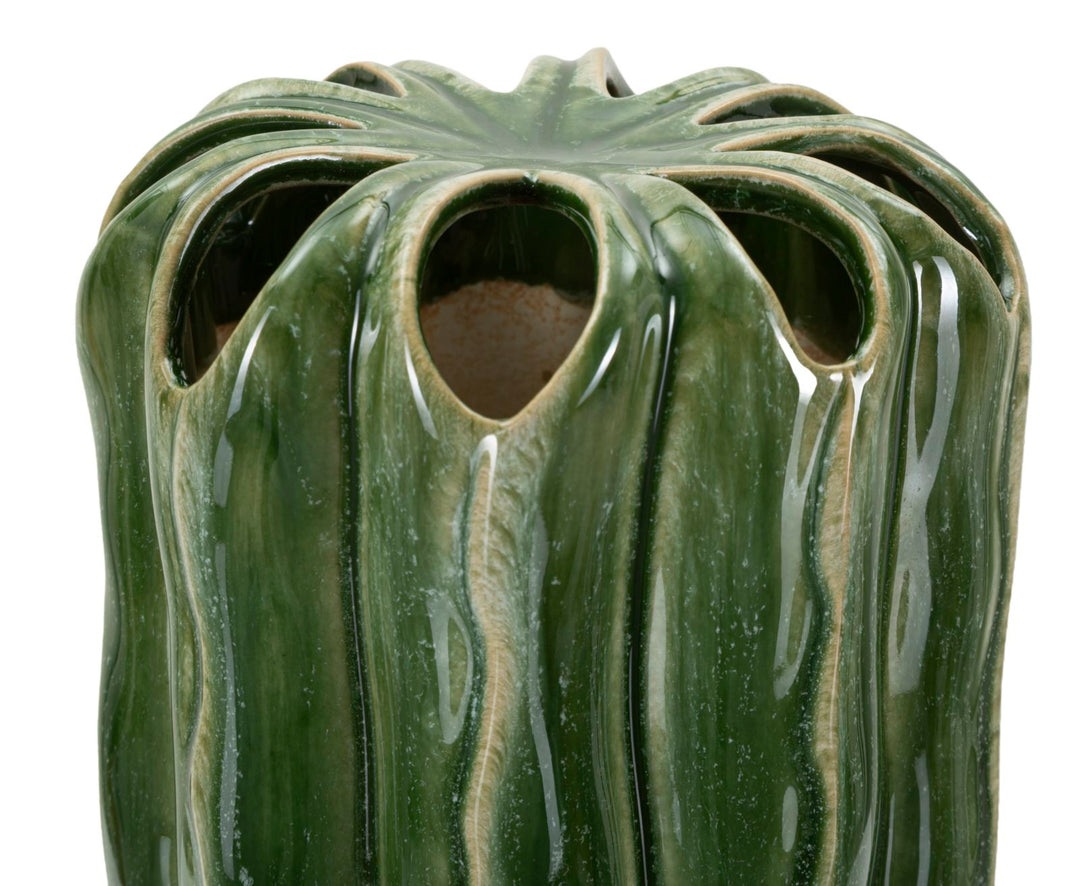 Smuk keramisk vase i grøn farve – 12x31x5 cm