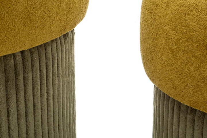 Taburetter i grøn, mdf og polyester – 42x44 og 35x37 cm