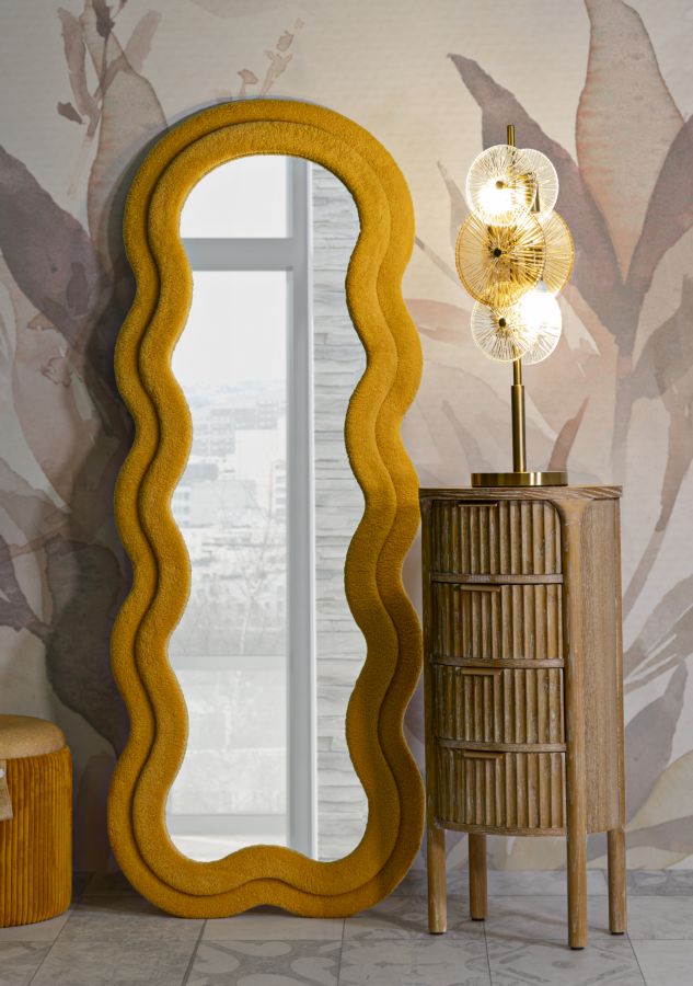 Elegant kommode i træ, MDF and jern – 38x33x5 cm