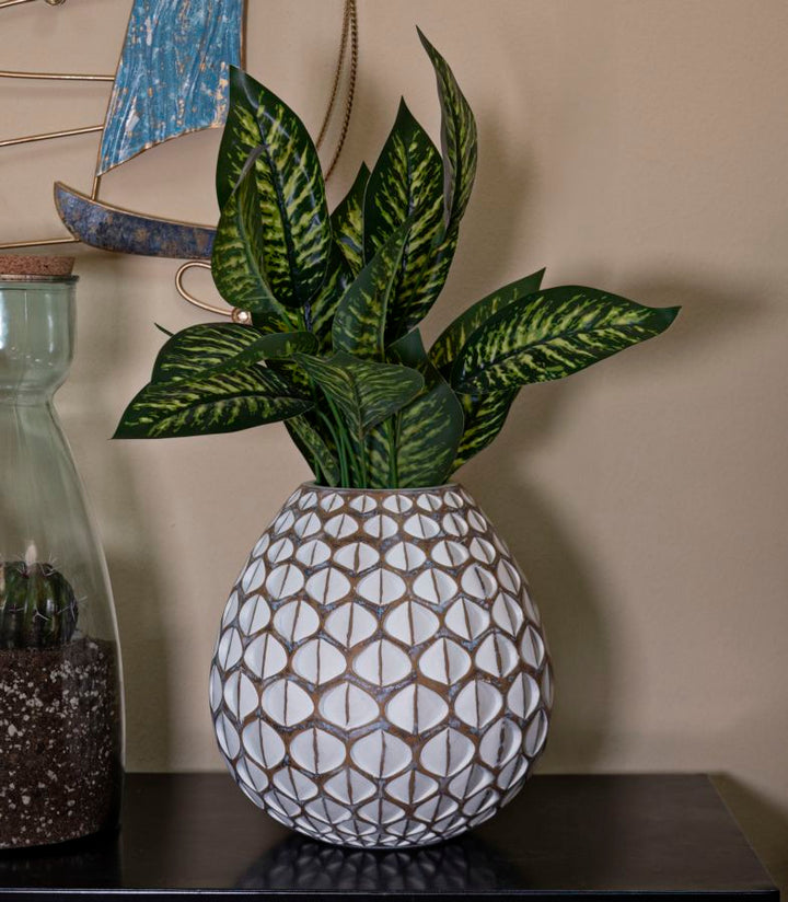 Moderne vase i hvid, polyresin – 27x27 cm