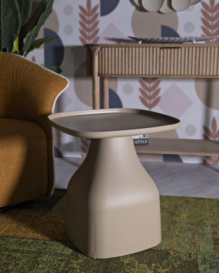 Bord i plast – 48x48x50 cm