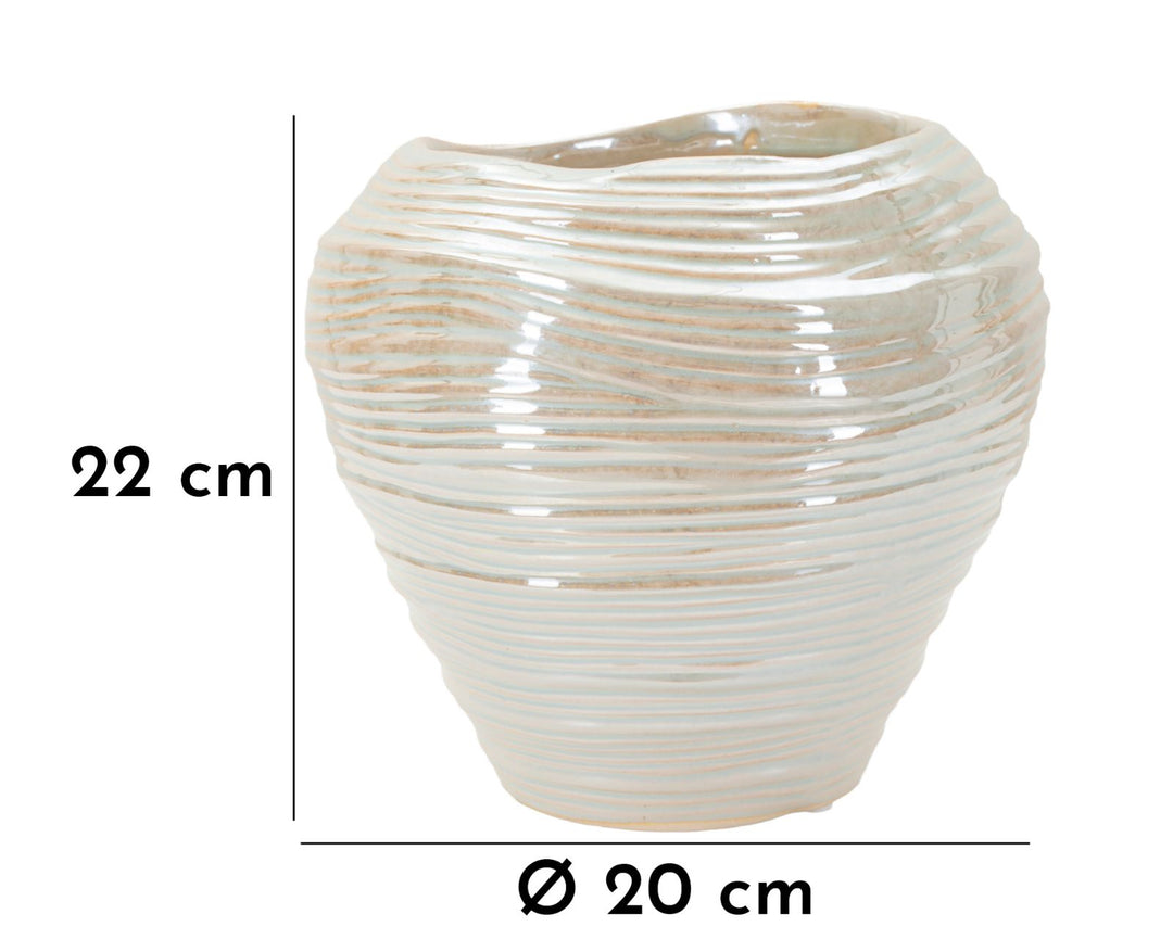 Moderne vase i keramik, perlehvid