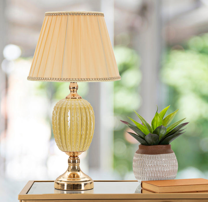 Glam bord i guldfarve af jern, ceramic og stof – 30x55 cm