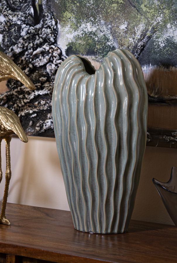 Moderne grøn vase i keramik  – 27x14x46 cm