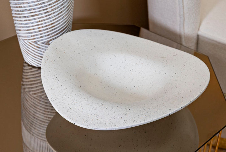 Bakke i creme af polyresin – 41x41x12 cm