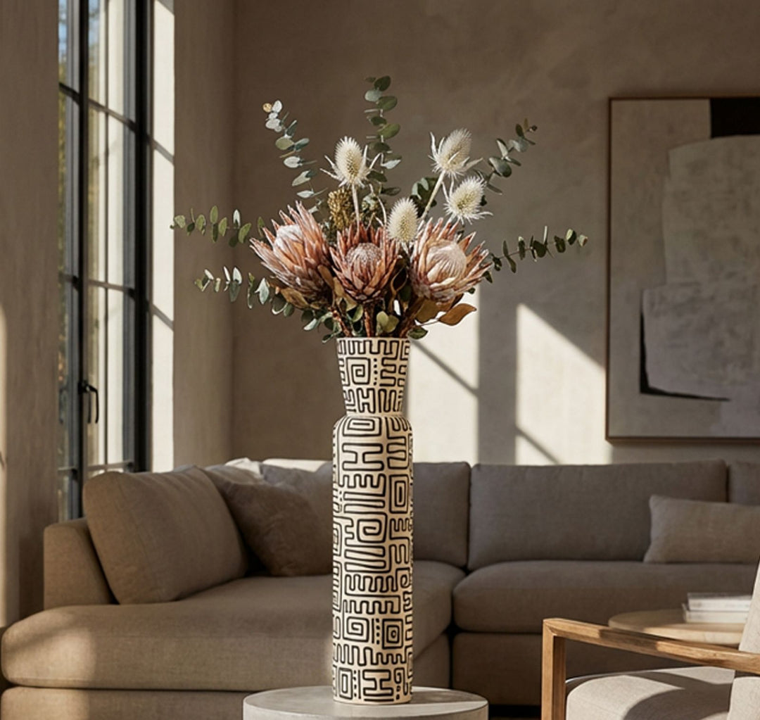 NAIROBI RESIN VASE CM Ø 15,5X65 (HOLE CM Ø 11,5)