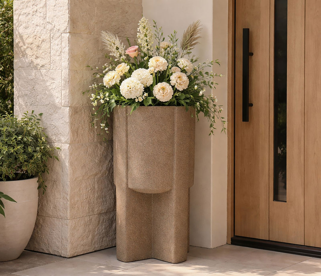 MOAI OUTDOOR VASE HOLDER  CM Ø 39X80,5 (HOLE CM Ø 30)