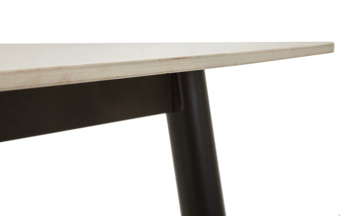 JOSH DINING TABLE – Spisebord i marmoreffekt (138 x 78 x 76 cm)