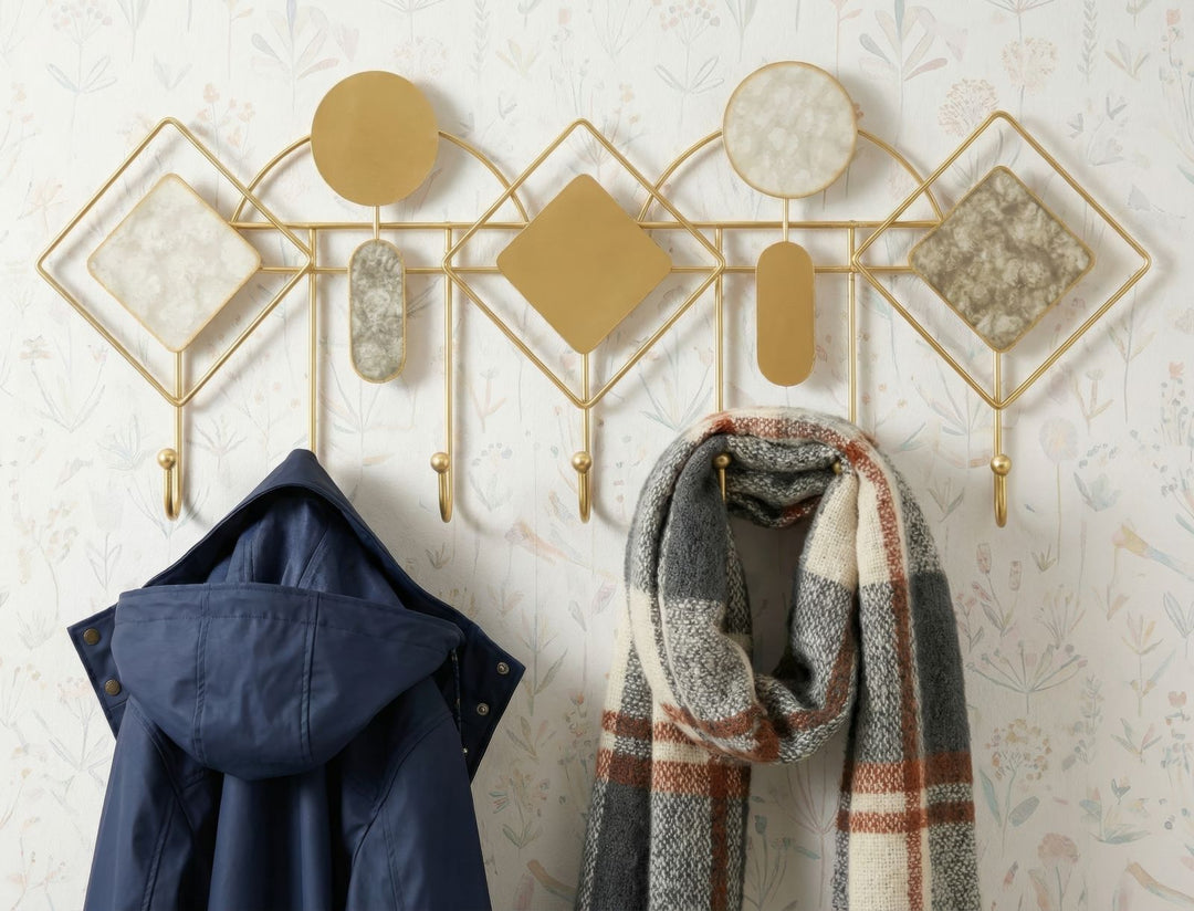 MONDAY WALL HANGER – Vægophæng i guld med spejldetaljer (66,6 x 4,5 x 27,5 cm)