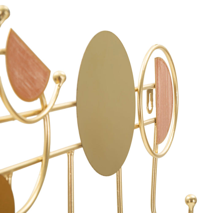 WEDNESDAY WALL HANGER – Vægophæng i guld med rosa detaljer (47 x 4,8 x 21,7 cm)