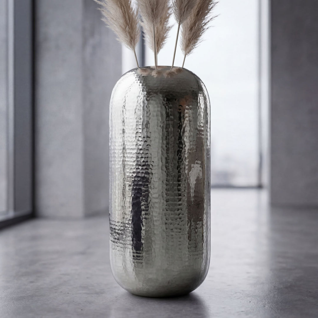 XXL Gulvvase 75 cm i Sølv Aluminium – Stor Rund Metalvase til Boligindretning
