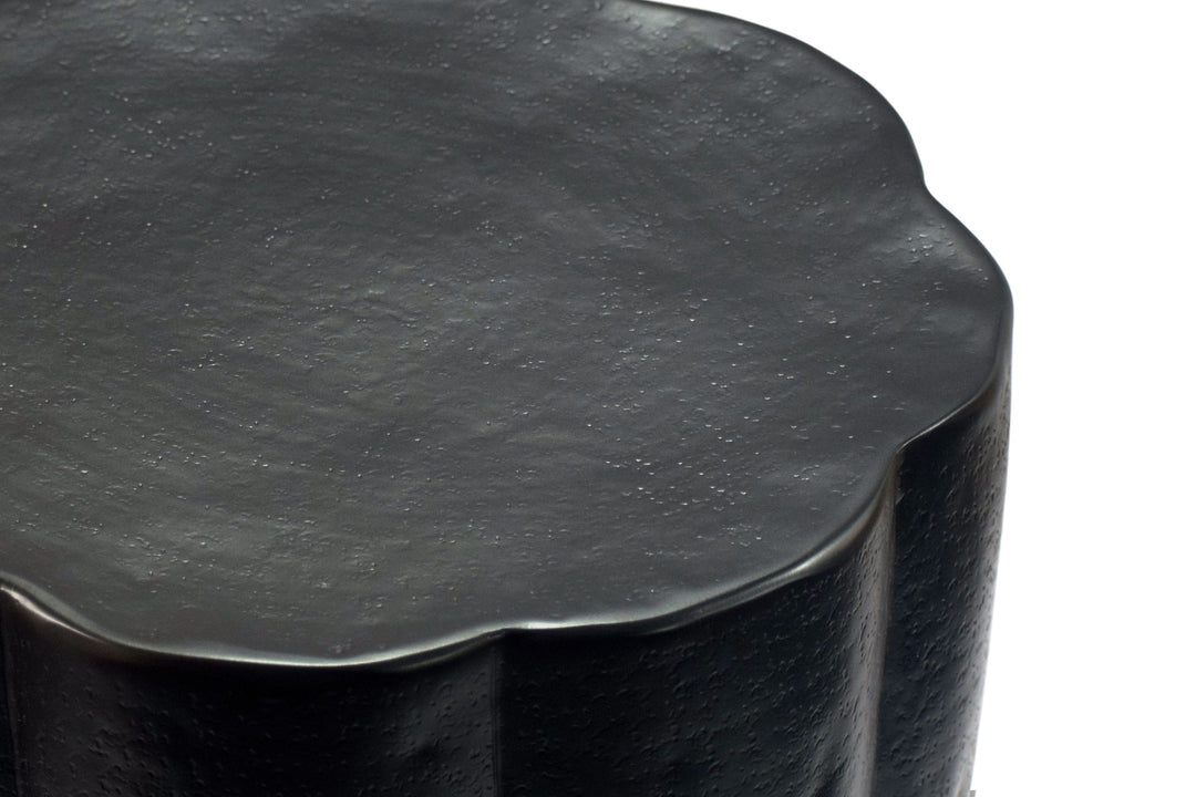 Sidebord aluminium, sort 41cm, rundt bord metal, håndlavet