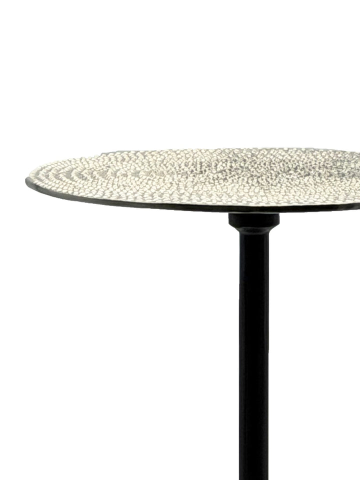 Sidebord aluminium 29cm - lille rundt sidebord lavet af sølvmetal, håndlavet