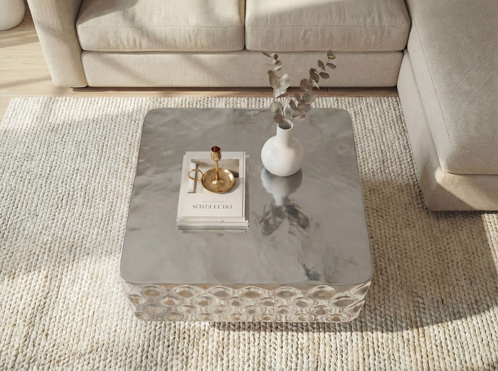 Kvadratisk sofabord i aluminium - 60 x 60 cm - Sølvfarvet - Hamret design