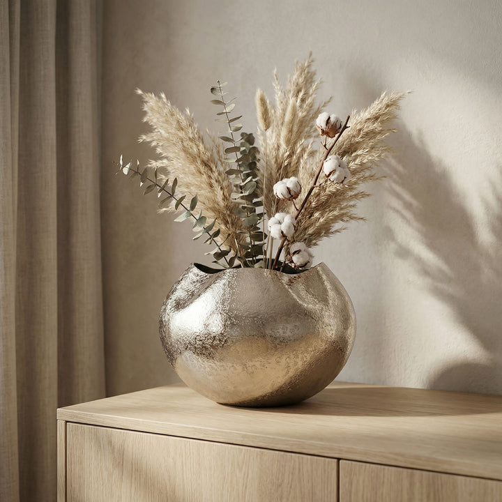 Dekorativ vase i aluminium - 30 cm - Sølvfarvet - Håndlavet