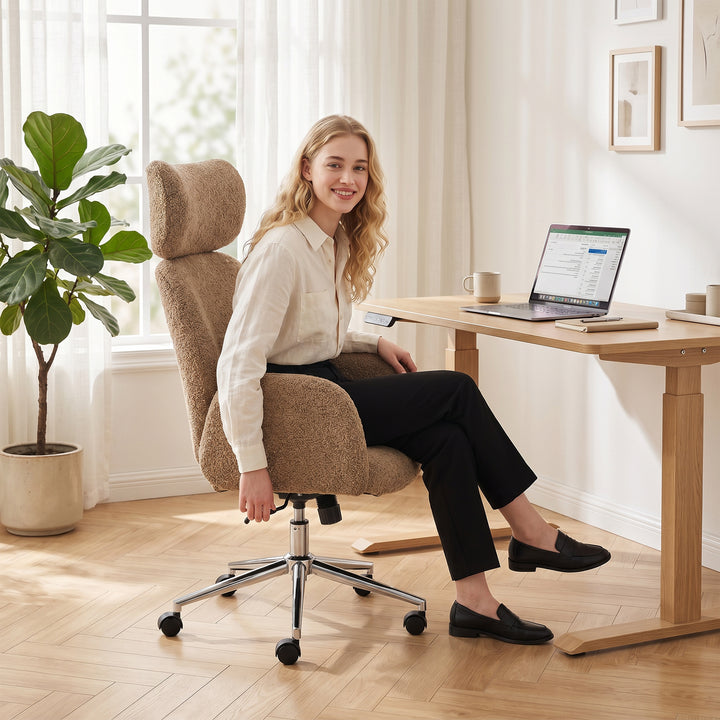 Kontorstol med justerbar nakkestøtte, ergonomisk skrivebordsstol, vippefunktion, højdejusterbar, brun