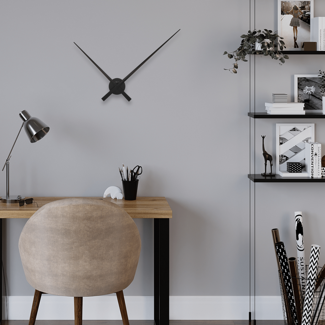 Stort vægur 85cm-Aluminium-NeXtime 'Hands'