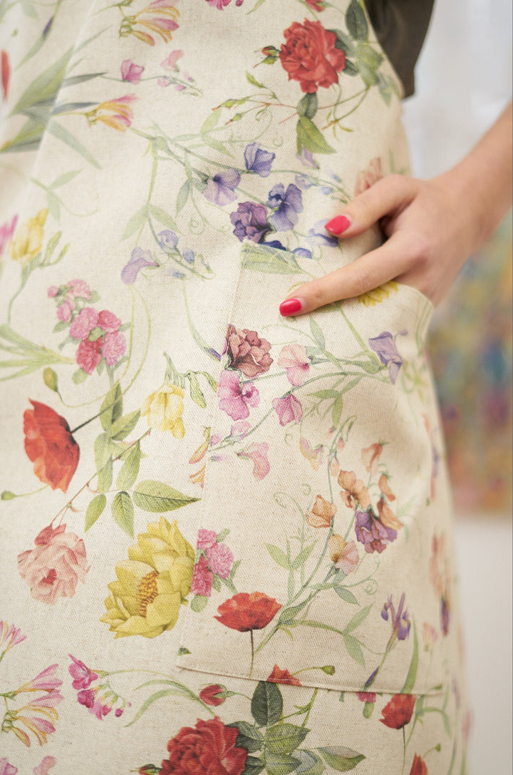 Forklæde til kvinder med krydsstropper i bomuld og hør, Blossom kollektion