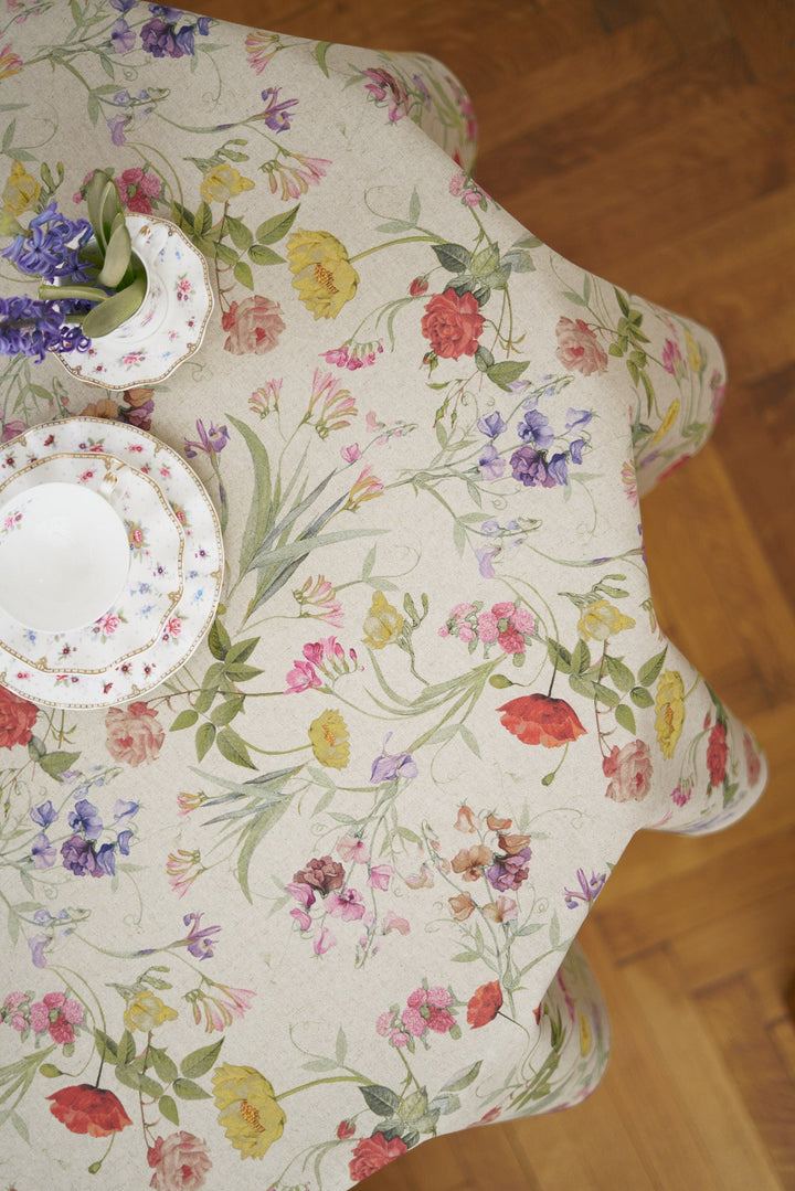 Rund dug i bomuld-hør-blanding, printet, Blossom kollektion