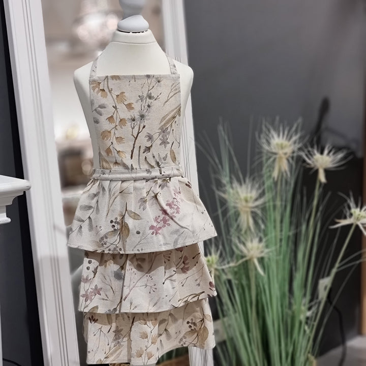 Forklæde til børn med flæser, bomuld-hør-blanding, printet, Aitana kollektion