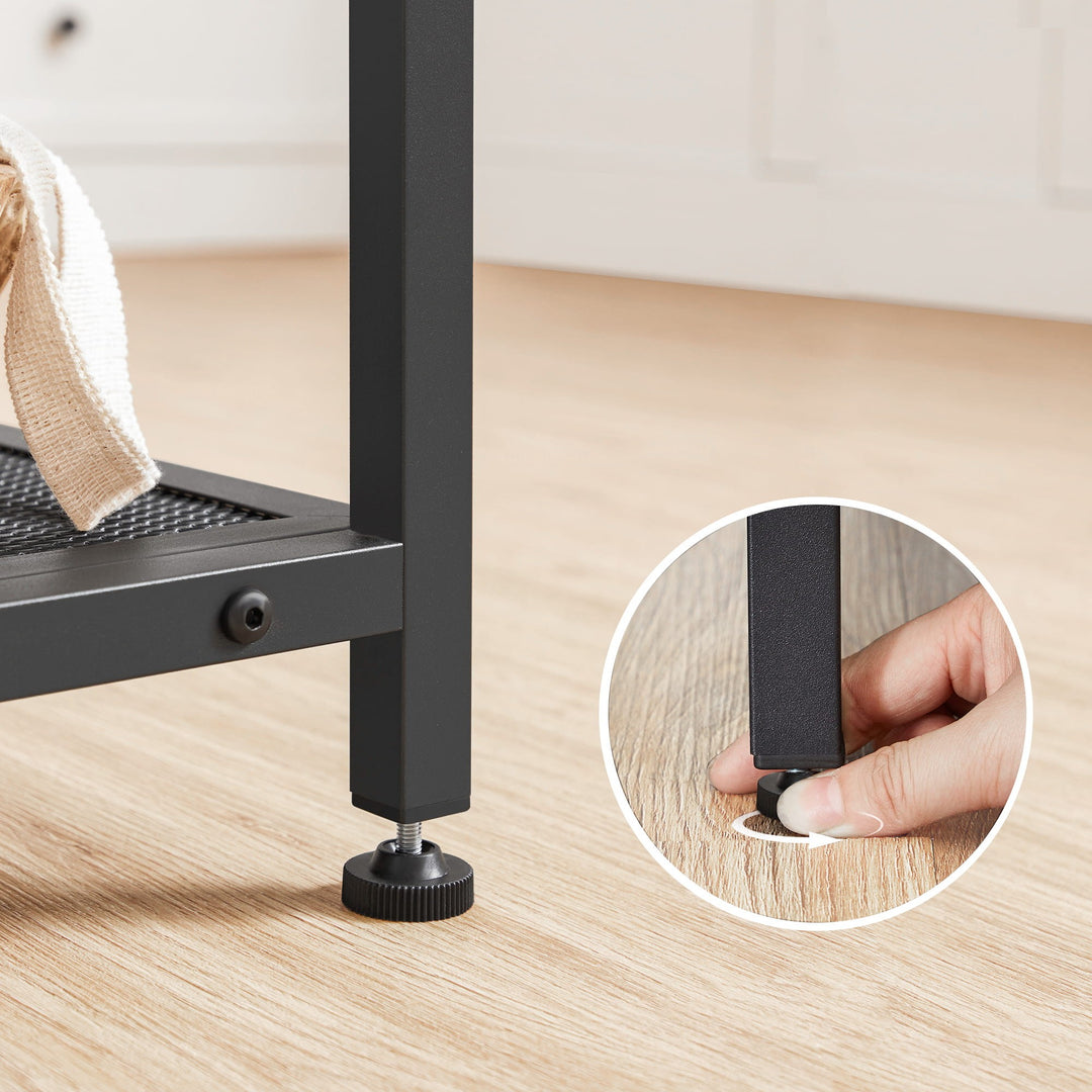 Køkkenø i rustikt design – funktionel opbevaring i loftstil