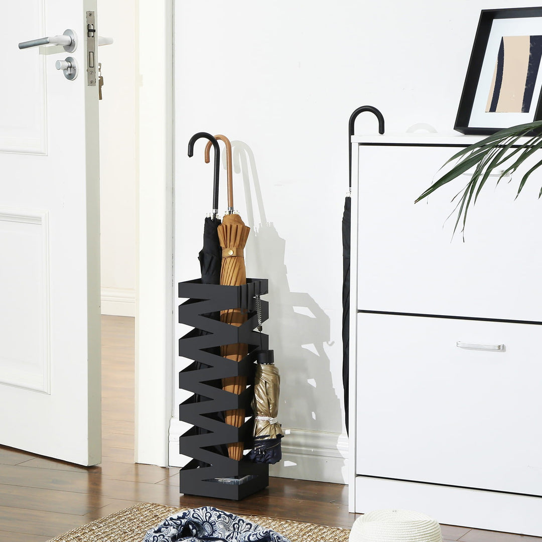 Elegant paraplyholder i sort – praktisk opbevaring