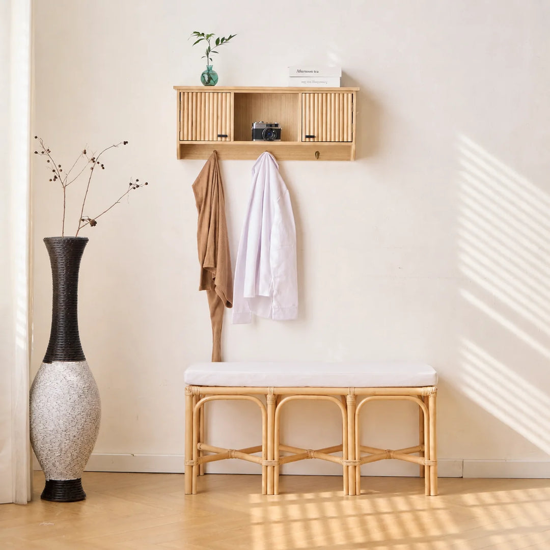 SULAWESI bænk i naturlig rattan og beige stof