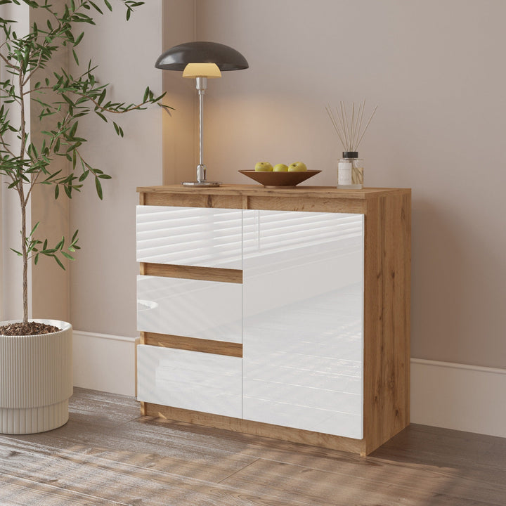 MIKEL - Kommode med 3 skuffer - naturfarvet / højglans hvid H75cm B80cm D35cm