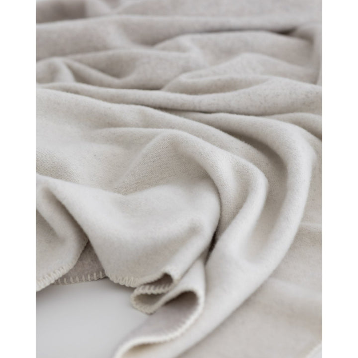 Merino/cashmere sengetæppe elfenben klit