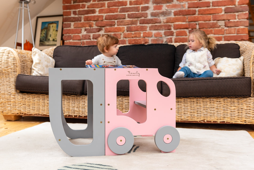 Køkkentrappe / montessori-læringstårn: bord, stol og trappe i ét til barn, pink og grå