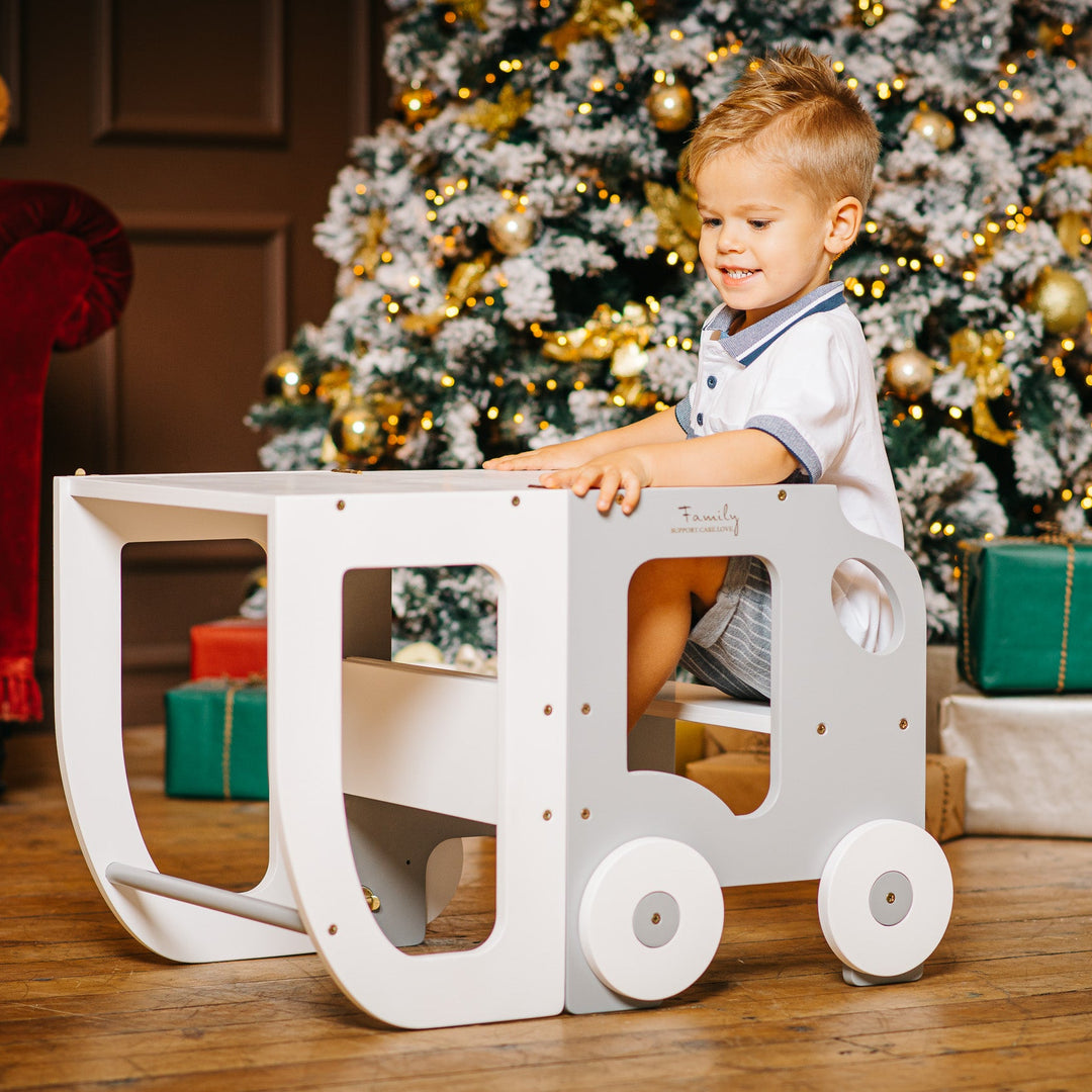 Køkkentrappe / montessori-læringstårn: bord, stol og trappe i ét til barn, hvid og grå
