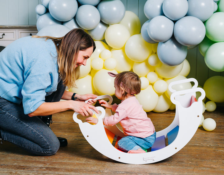 The Sway Rainbow, hvid med regnbuedesign