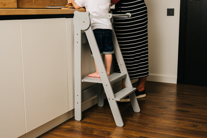 Trin-skammel til barn, grå