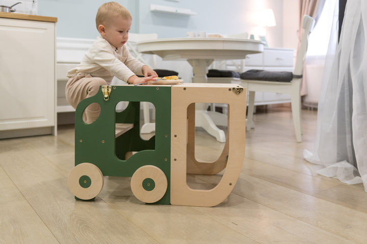 Køkkentrappe / montessori-læringstårn: bord, stol og trappe i ét til barn, khaki og naturfarvet