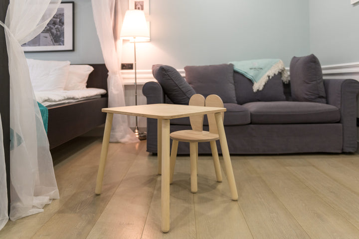Bord og stol til barn med nuttet kaninøre-design, træ, naturfarvet