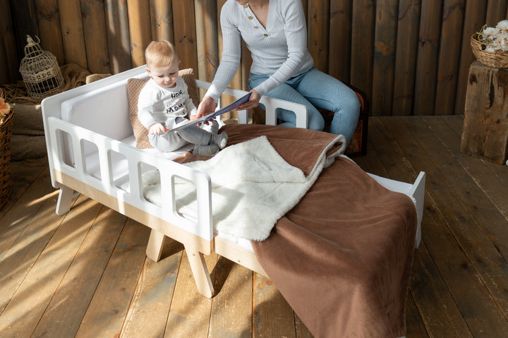 Smart børneseng der vokser med, hvid