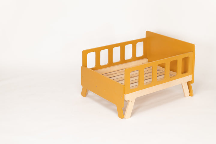 Smart børneseng der vokser med, safari-farve