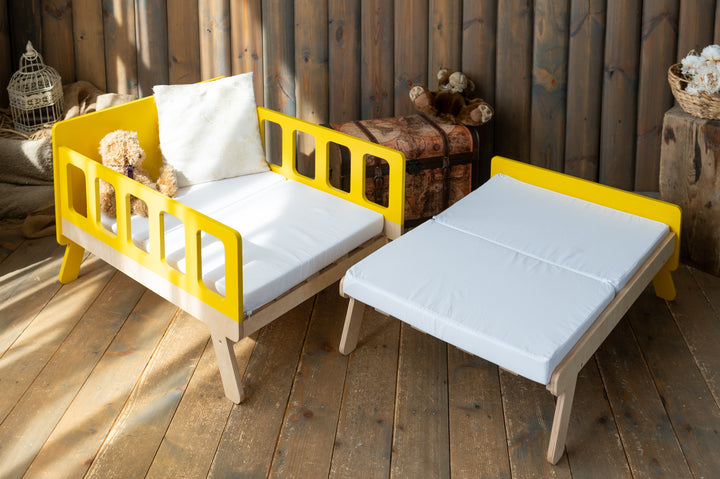 Smart børneseng der vokser med, gul