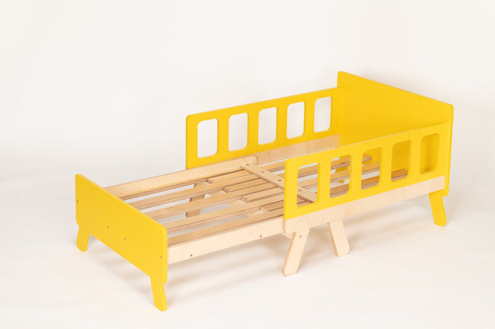 Smart børneseng der vokser med, gul