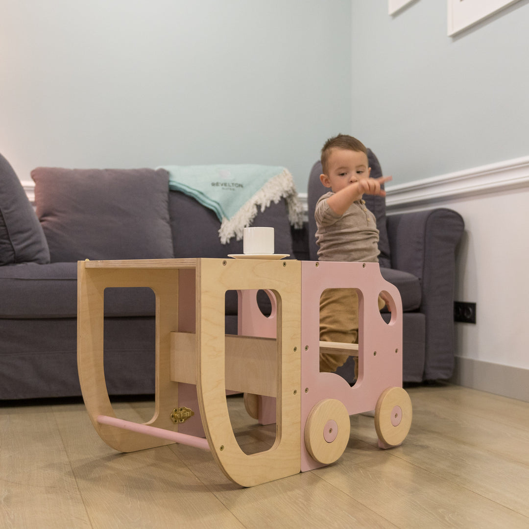 Køkkentrappe / montessori-læringstårn: bord, stol og trappe i ét til barn, pink og naturfarvet