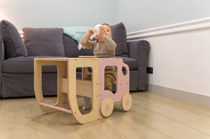 Køkkentrappe / montessori-læringstårn: bord, stol og trappe i ét til barn, pink og naturfarvet