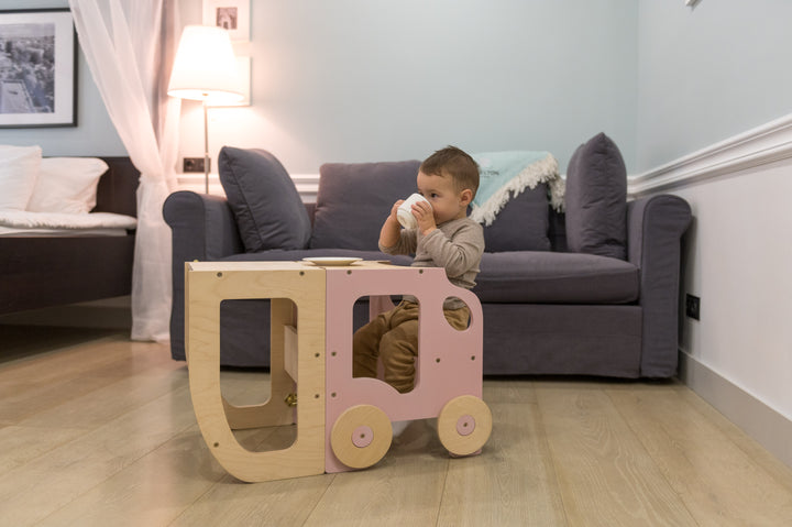 Køkkentrappe / montessori-læringstårn: bord, stol og trappe i ét til barn, pink og naturfarvet