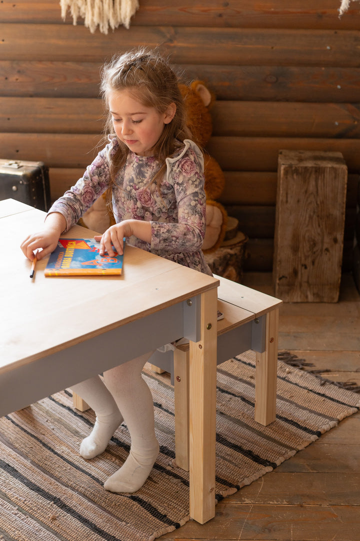 Sæt med smart opbevaringsbord og stol, grå og naturfarvet